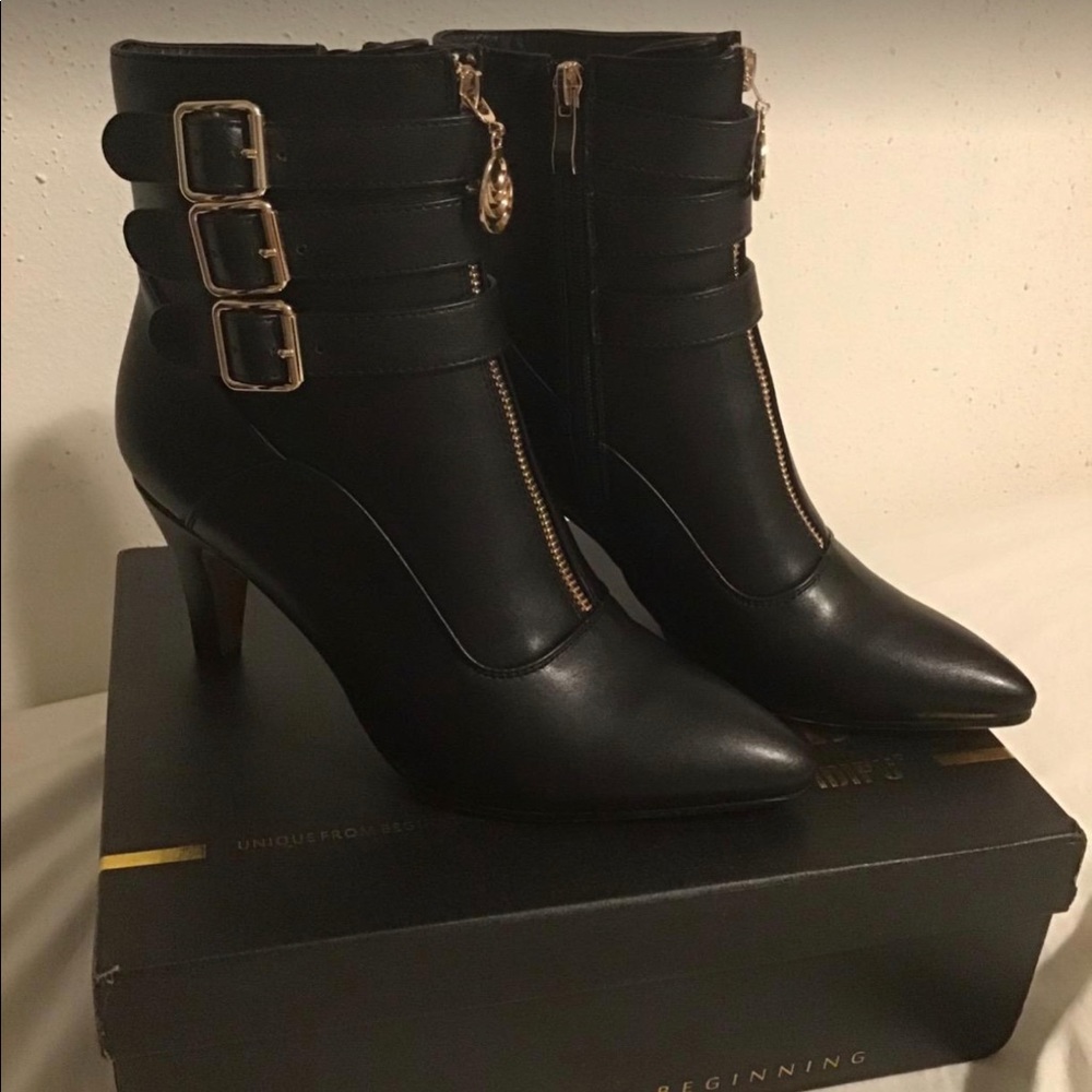 COPY - NWT Women's Buckle Strap Ankle Booties 3 Inch Pointed Toe, multi colors/…